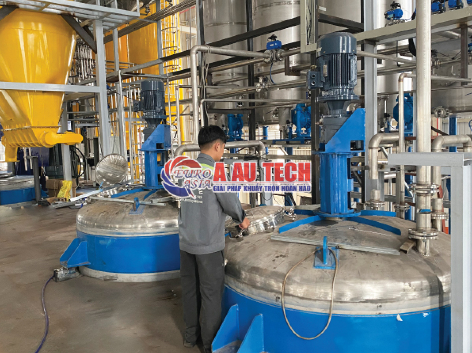 Dự án hệ thống khuấy trộn sơn kèm silo chứa phụ gia 